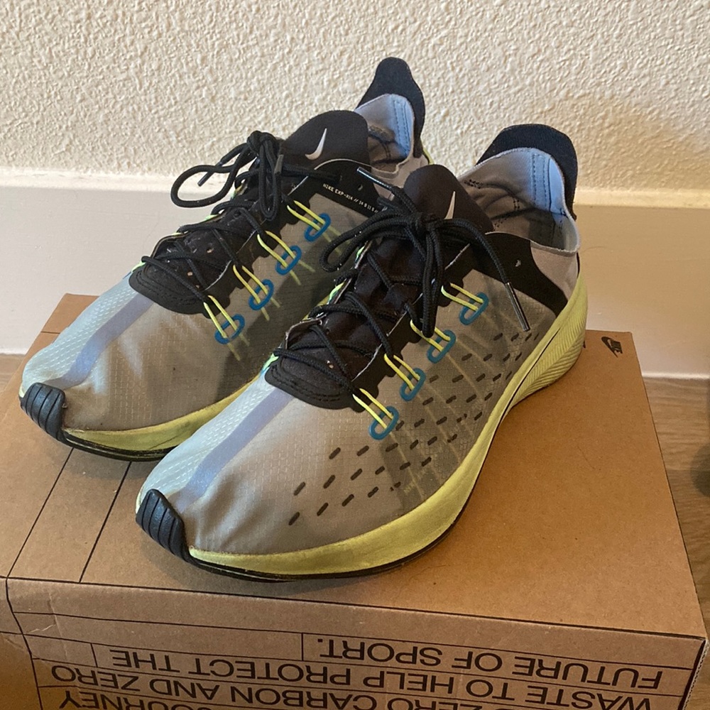 Nike EXP-X14 running tennis shoes